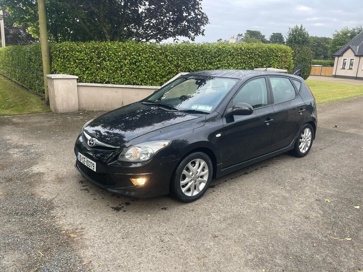 10 Hyundai i30 1.6 Diesel - Image 2