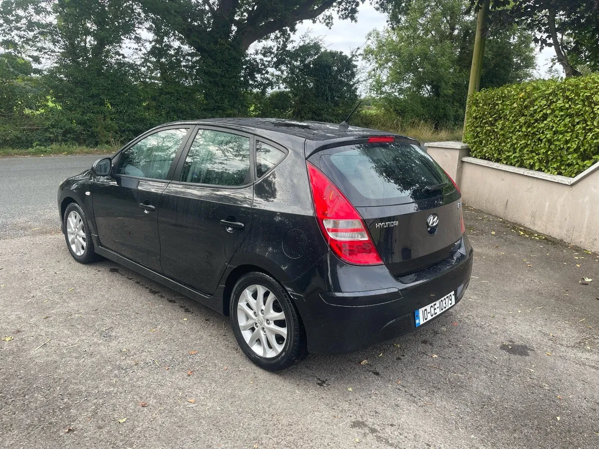 10 Hyundai i30 1.6 Diesel - Image 3