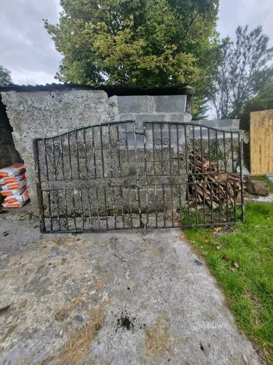 Feed barrier - Image 4