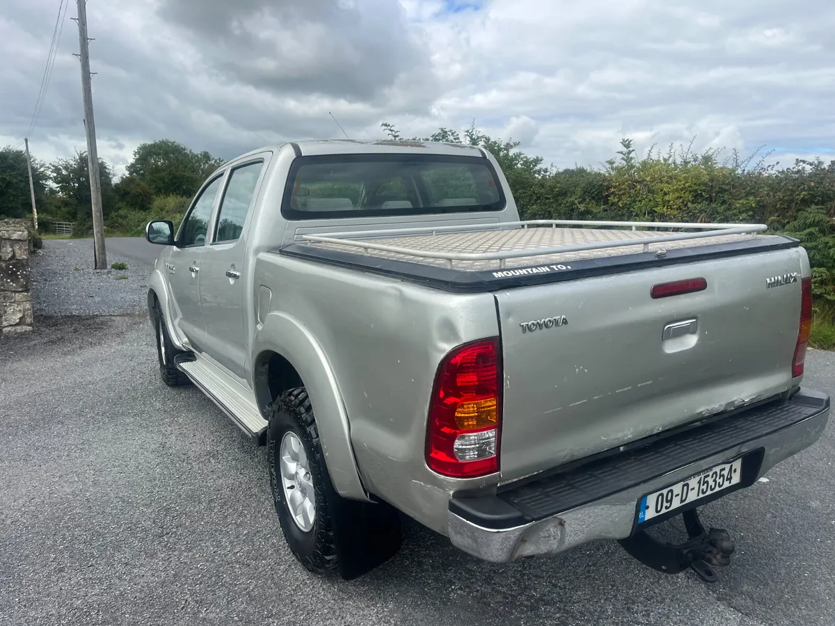 Toyota Hilux 2009 - Image 4