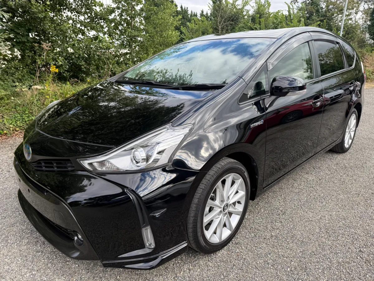Toyota Prius 7 seats G-model!!! - Image 2