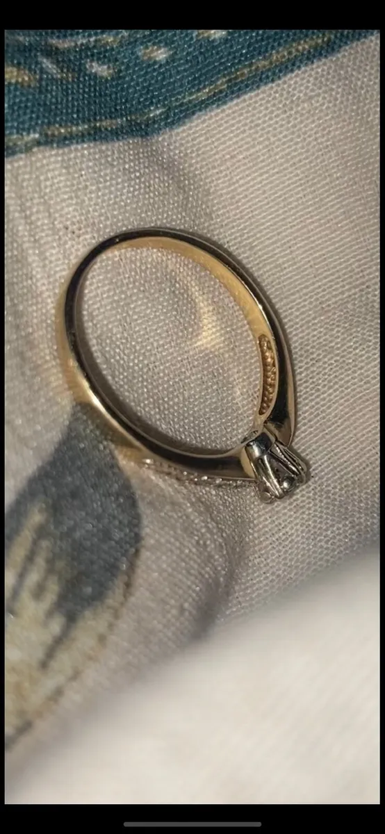 9ct gold ring 0.25 cts diamond - Image 3