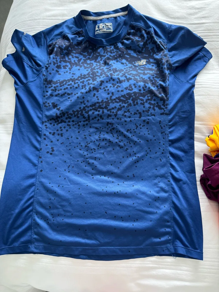 T shirt - Image 1