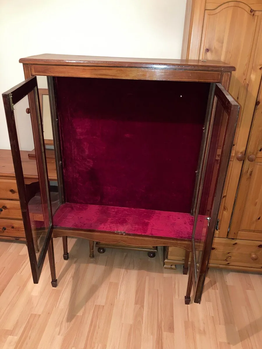 Antique display cabinet - Image 2