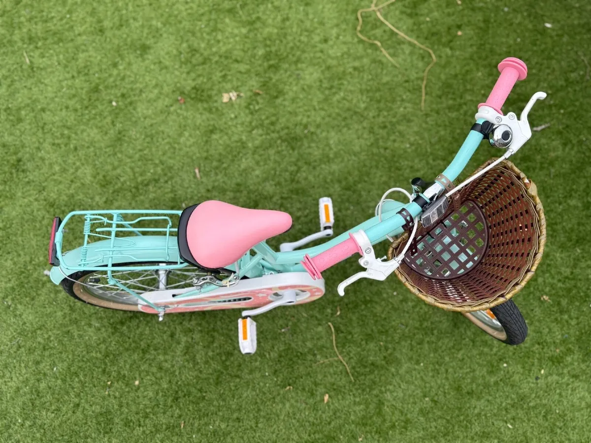 18 Inch Verve Star Bike with Basket Mint and Pink - Image 2