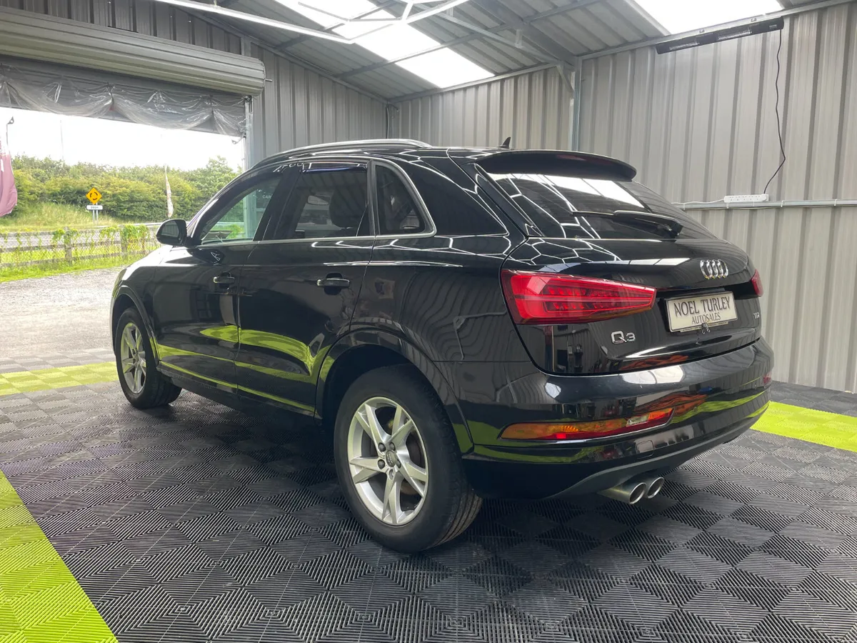 Audi Q3 2016 - Image 4