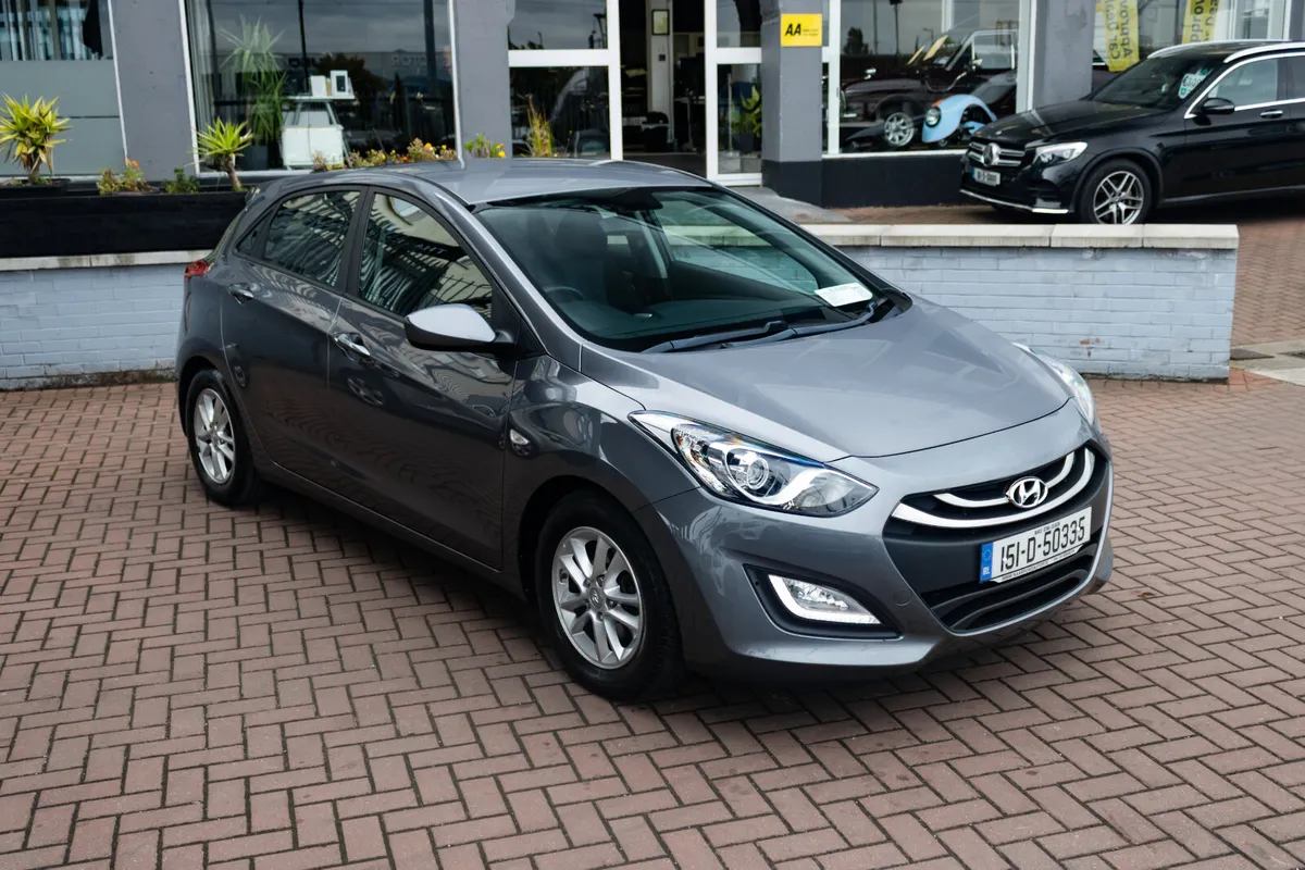 Hyundai i30 1.4 ACTIVE 100BHP 5DR HATCHBACK 1OWNER - Image 1
