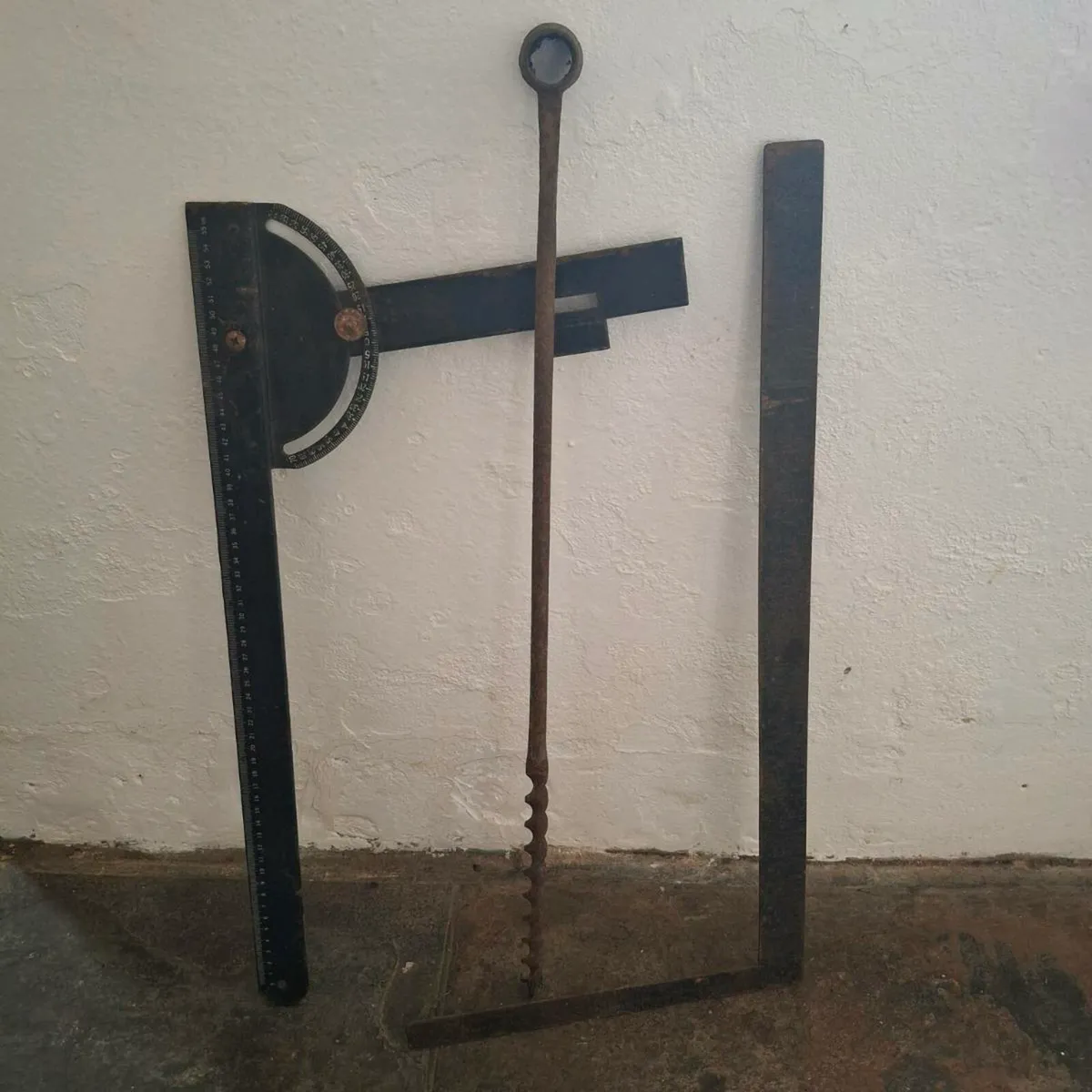 Antique tools - Image 1