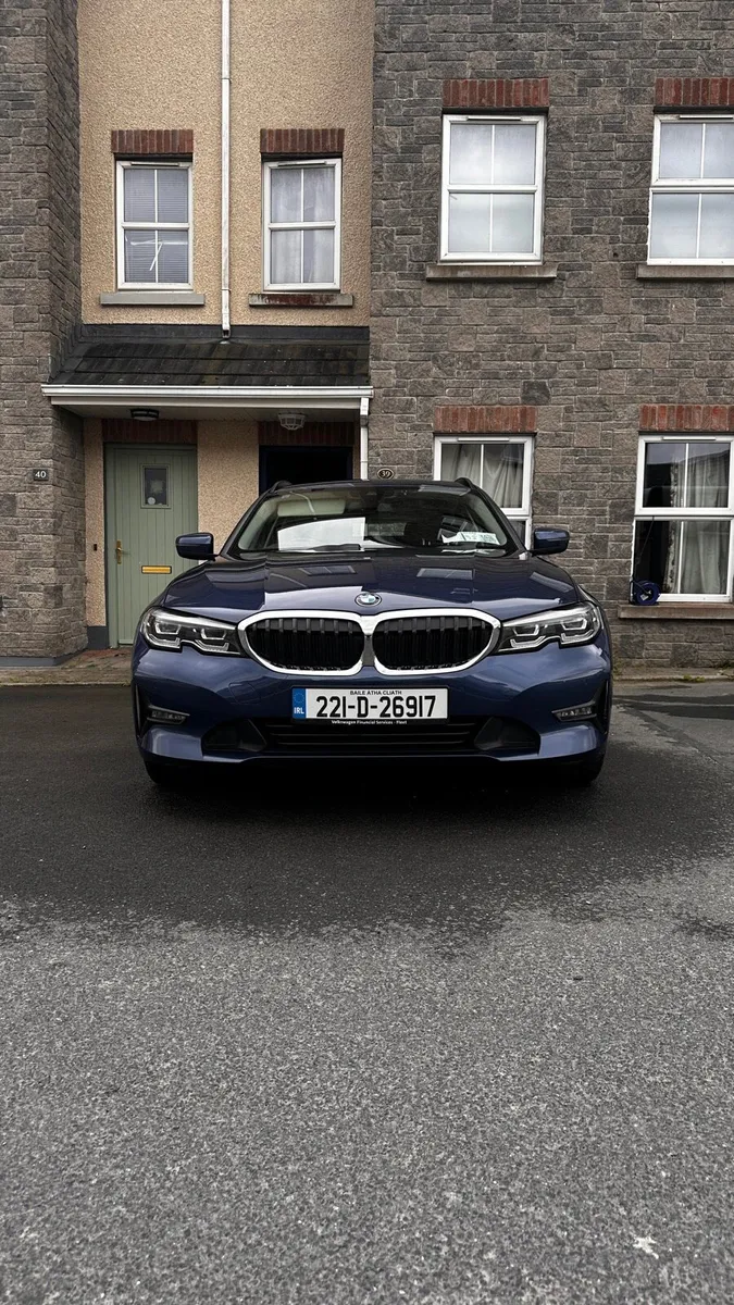 BMW 318D Blue Automatic Estate, Fully Serviced - Image 2