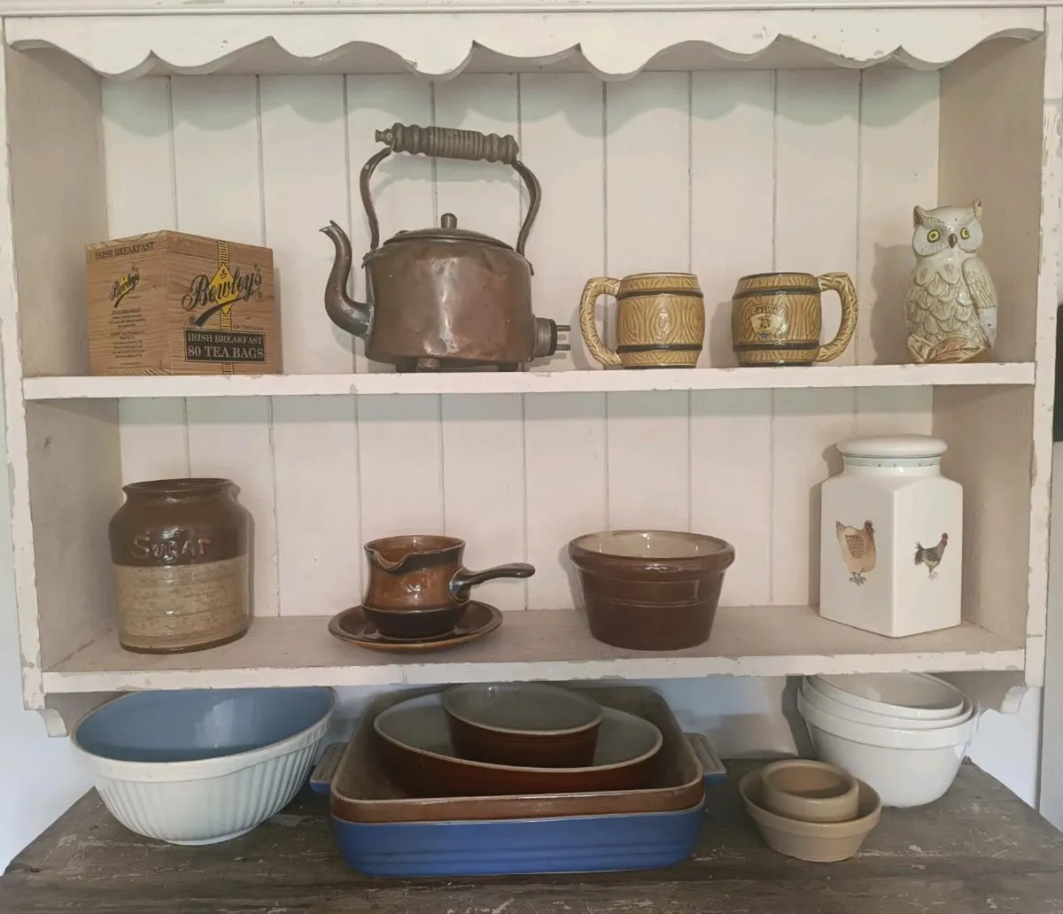 Vintage Ware - Image 1
