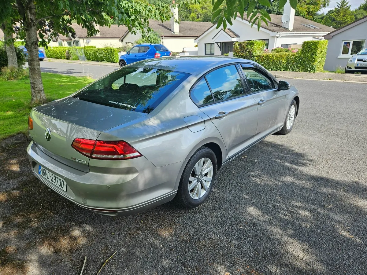 Volkswagen Passat 2016 - Image 3