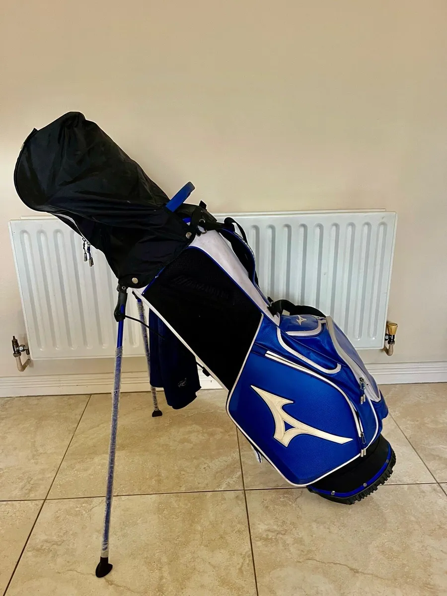 Mizuno golf bag - Image 1