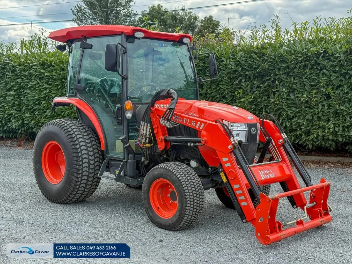 Demo Kubota L2522 Compact Tractor C/w Loader - Image 3