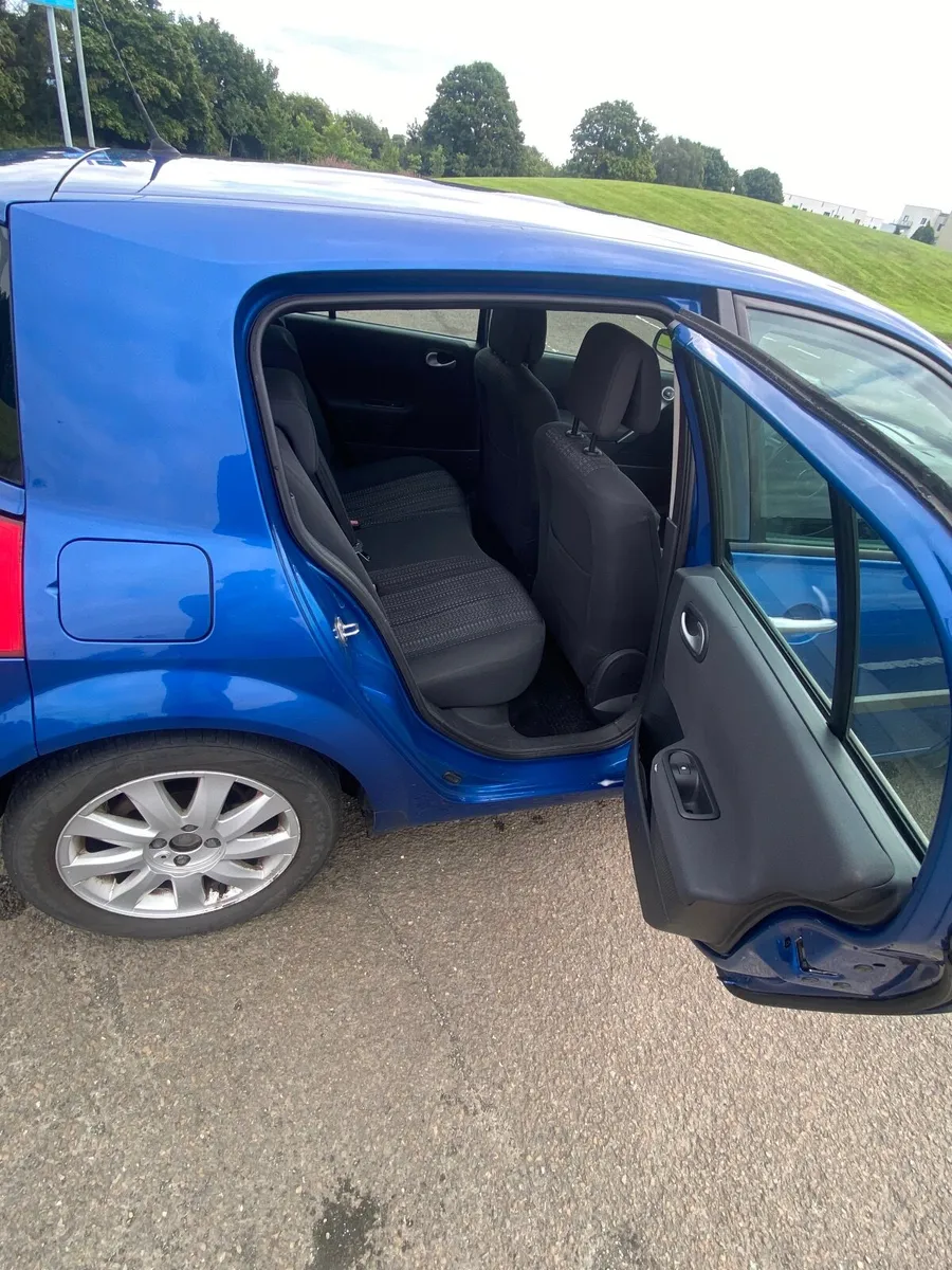 Renault Megane 2009 - Image 4