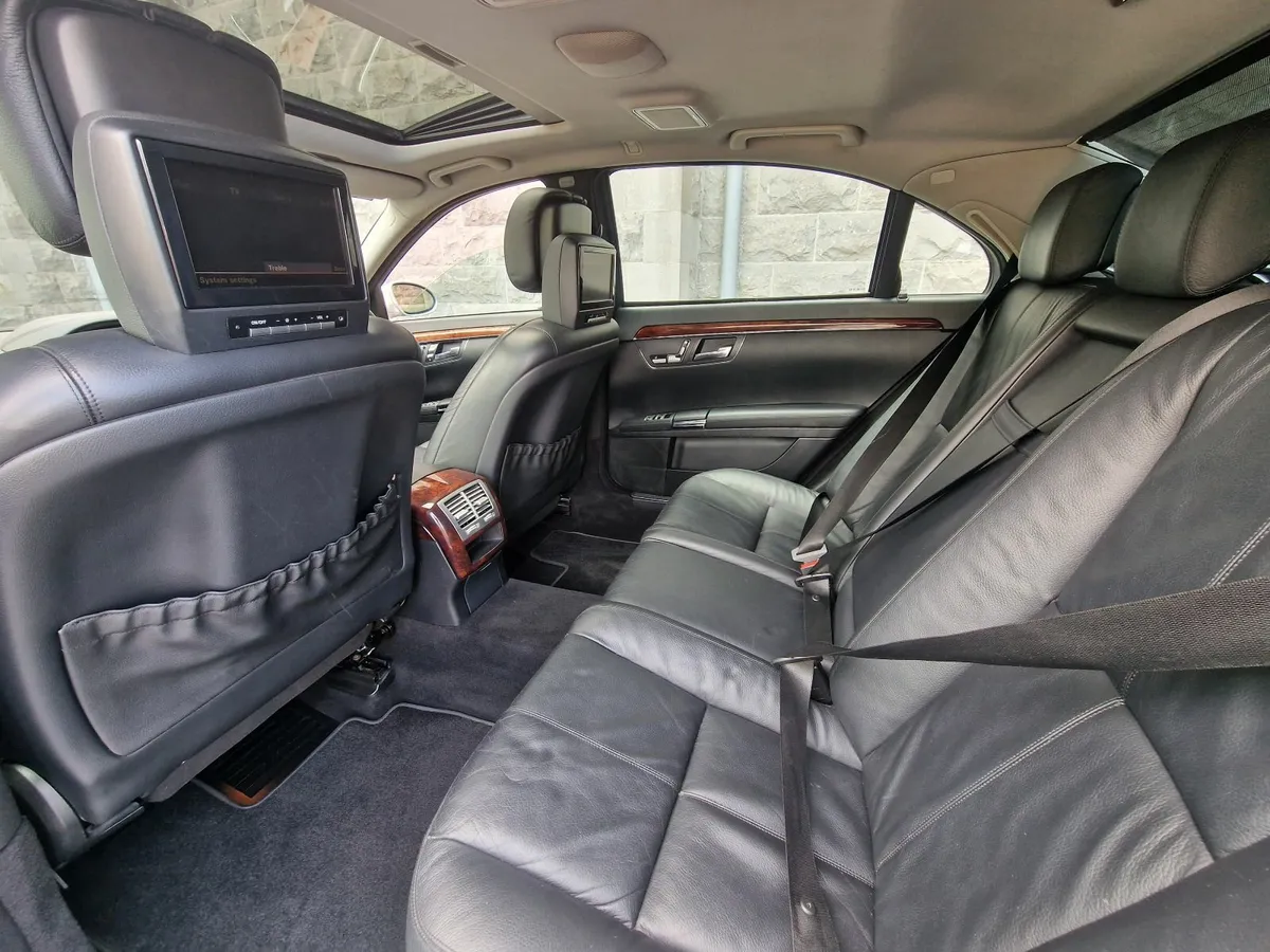MERCEDES-BENZ S-CLASS LWB TOP SPEC - Image 4