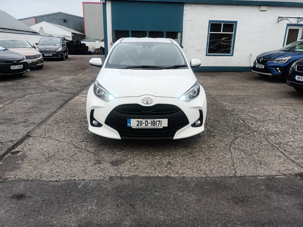 2021 Toyota Yaris 1.0 5Dr Luna - Image 3
