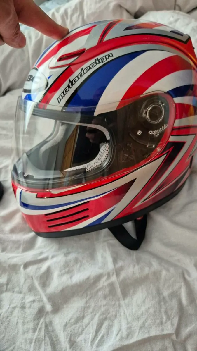 Kbc motorbike helmet - Image 2