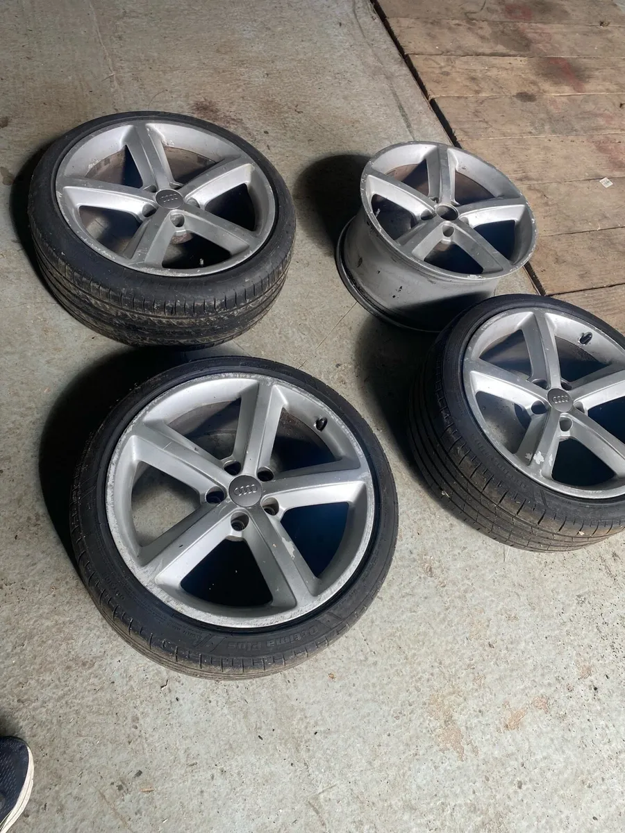 Audi A4 alloys - Image 1