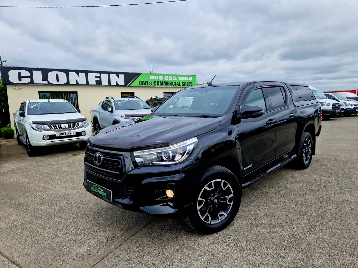 192 TOYOTA HILUX INVINCIBLE X CREWCAB - Image 1
