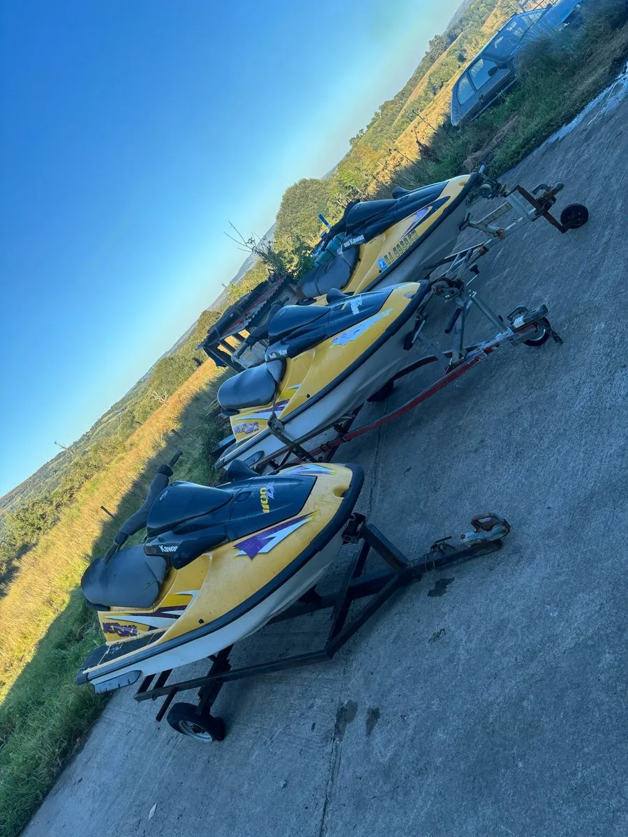 Kawasaki 1100 ZXI jet skis - Image 2