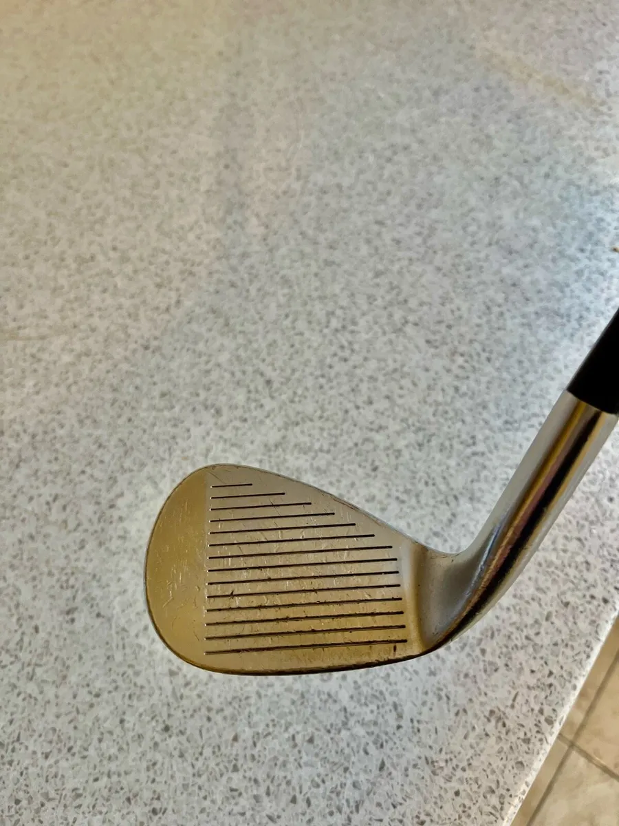 Mizuno 52 degree wedge - Image 4