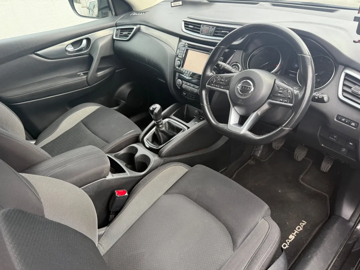 Nissan Qashqai 1.5 DIESEL LOW KMS 2018 - Image 4