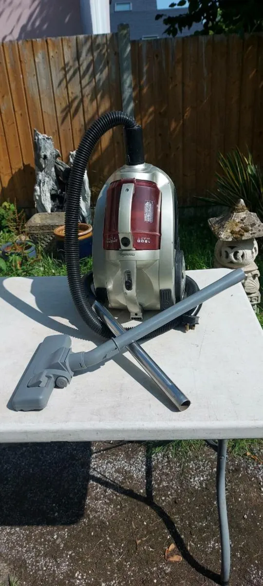 Pro Action Hoover - Image 1