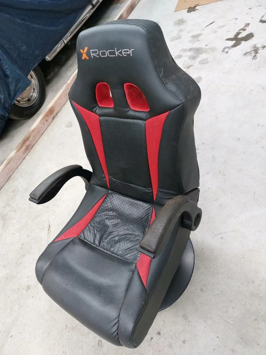 Rocker Gaming Chair - Image 1