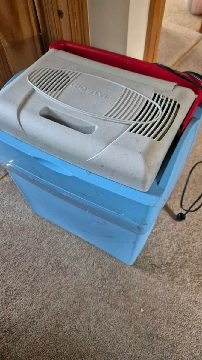 12v portable Caravan campervan fridge - Image 1