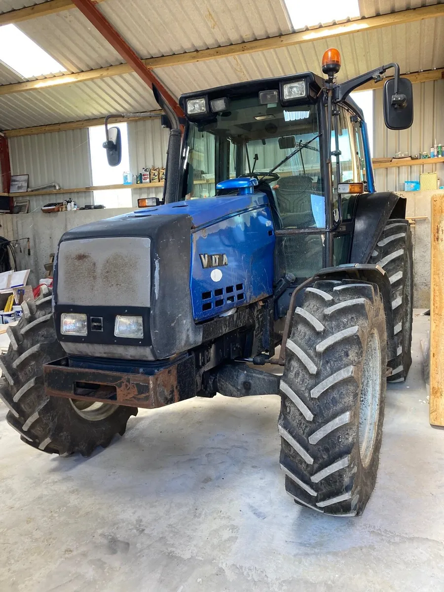 Valtra 6750 - Image 1