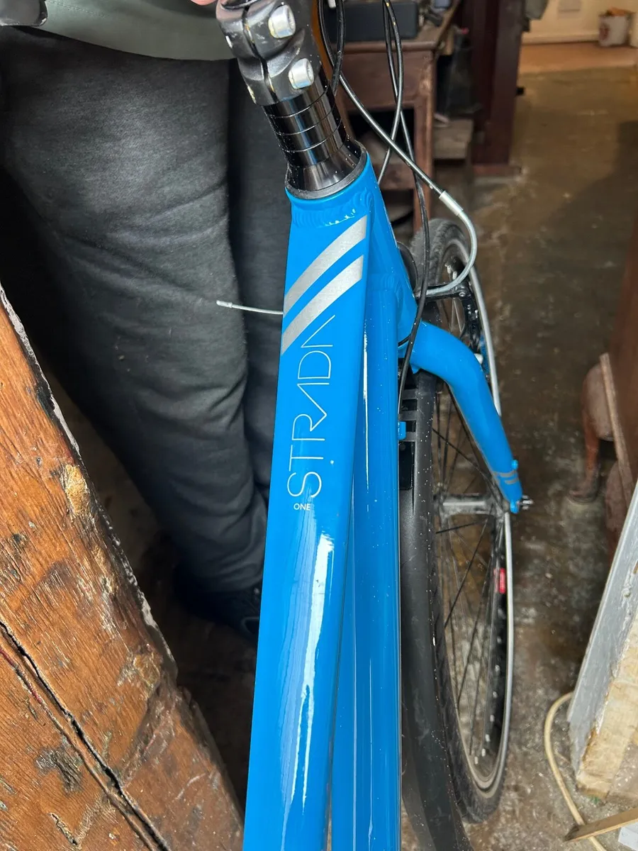 2 Raleigh Strada Bicycles for Sale as new - Image 2