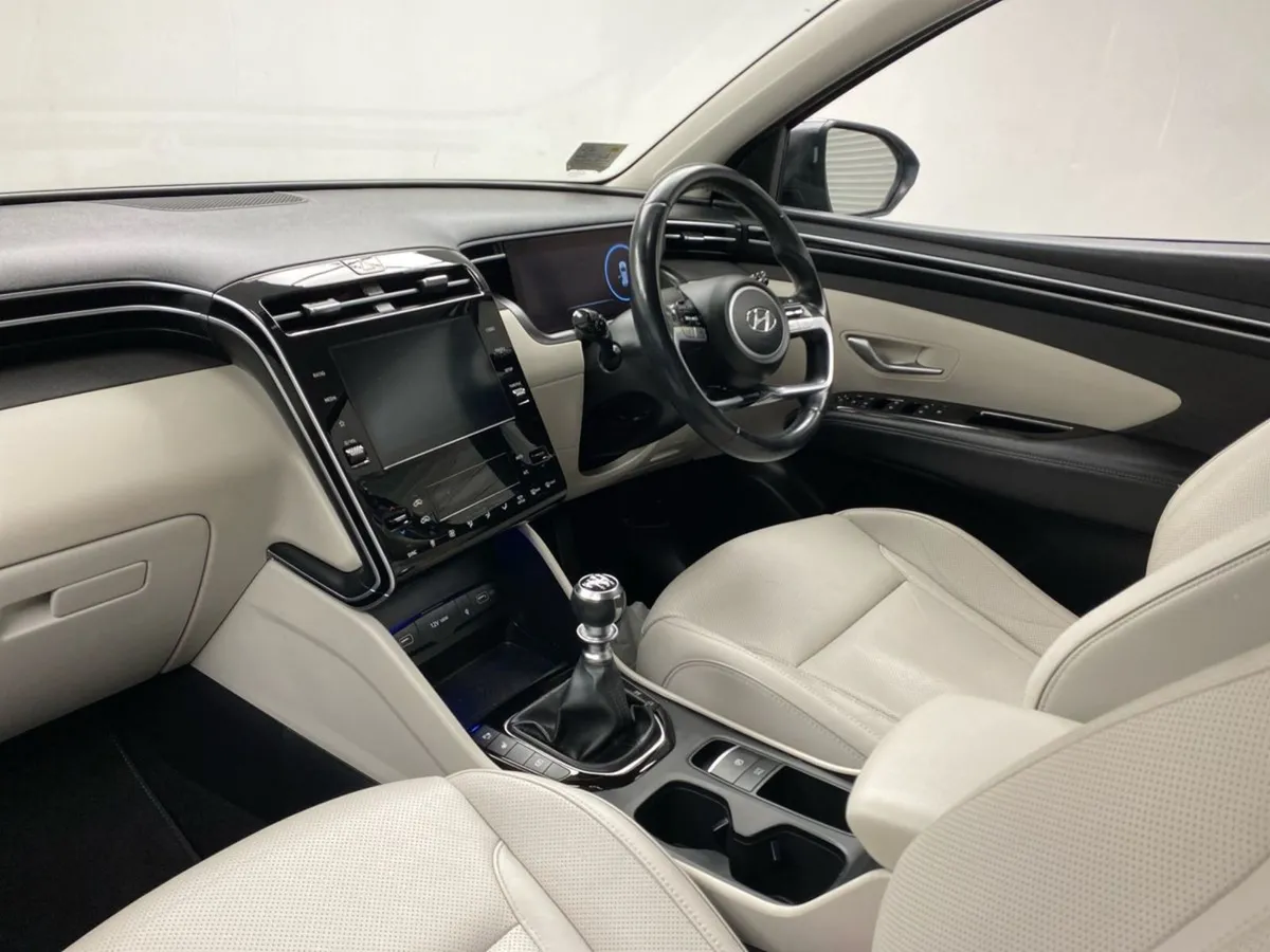 Hyundai Tucson 2WD Executive - Image 3