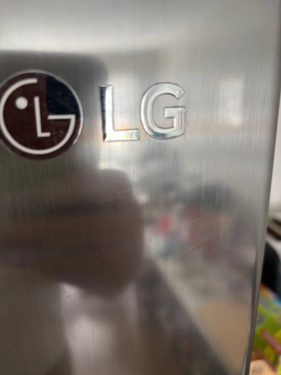 LG Fridge Freezer - Image 2