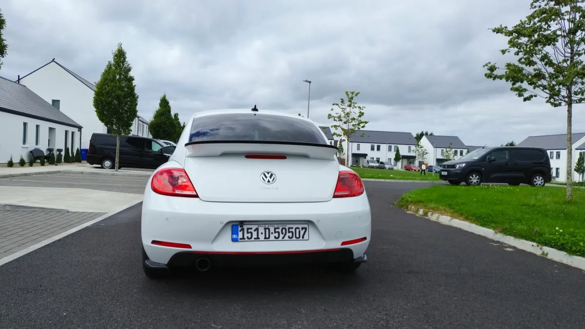 Volkswagen Beetle 2015 - Image 3