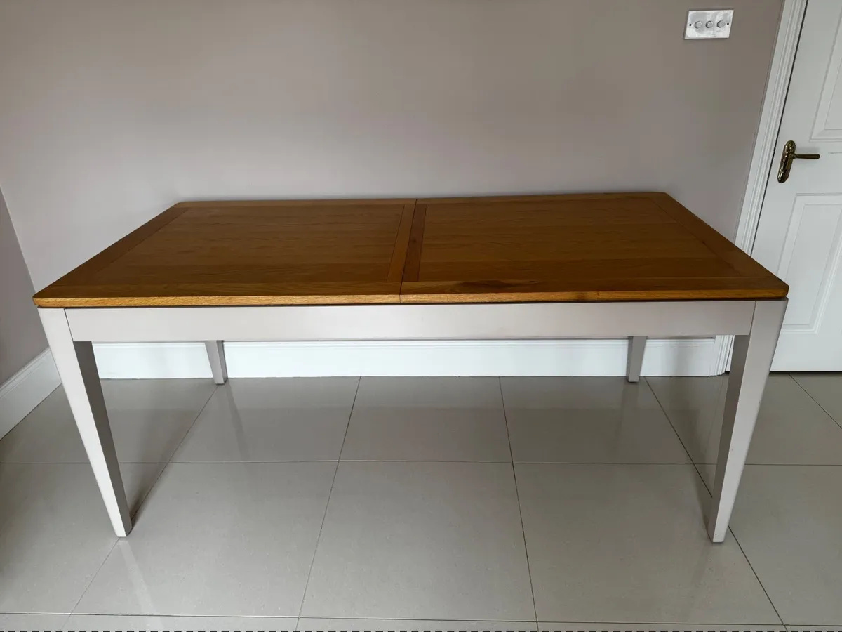 Michael Murphy extending dining table - Image 1
