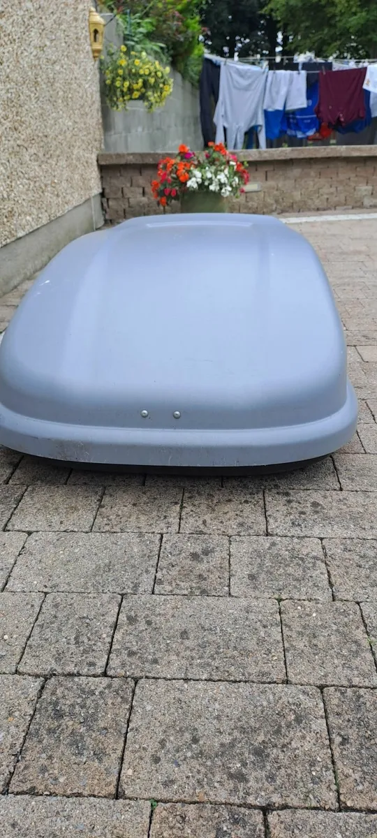 Car roof box - Image 2