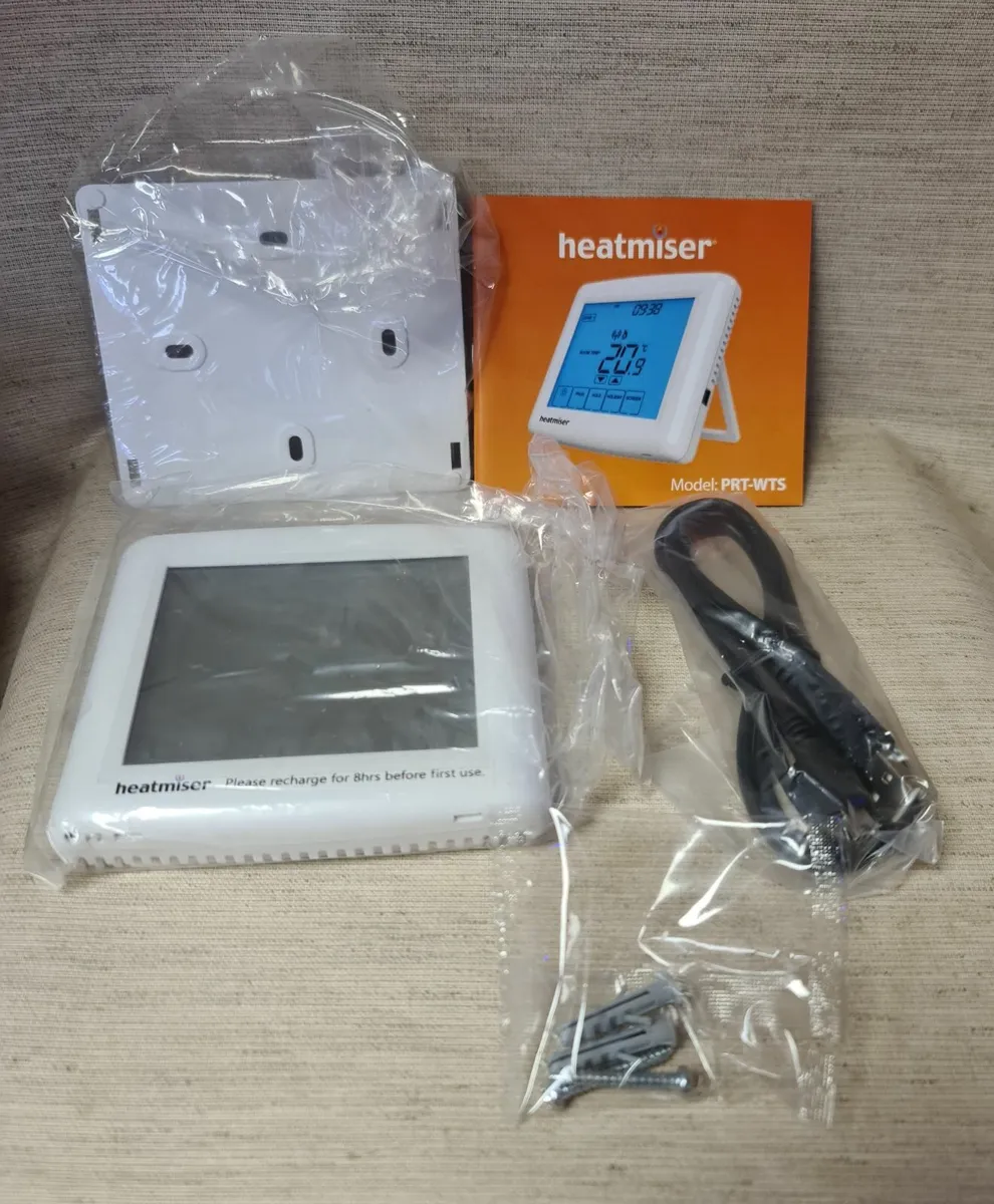 Heatmiser PRT-WTS Touchscreen Series Thermostat - Image 3
