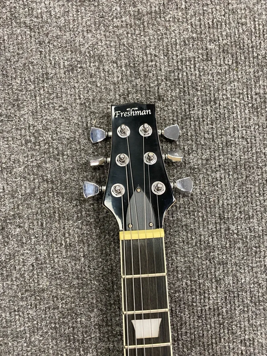 Freshman Les Paul Style Electric Guitar - Image 4