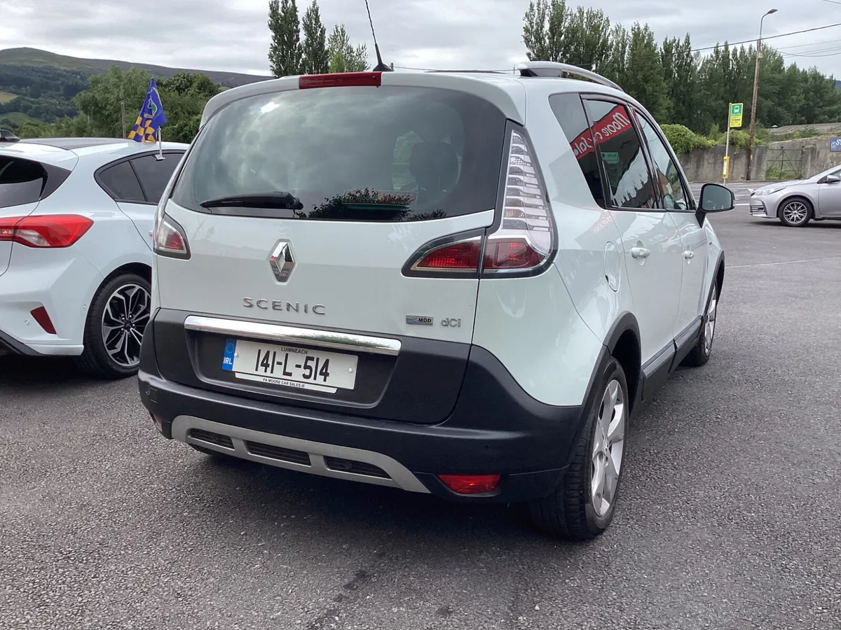 Renault Scenic ** SAT NAV - Image 4