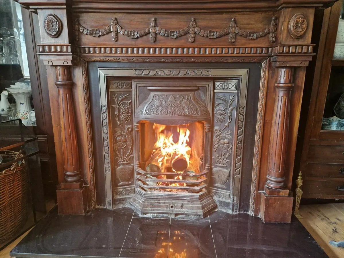 Fire place and heart - Image 2