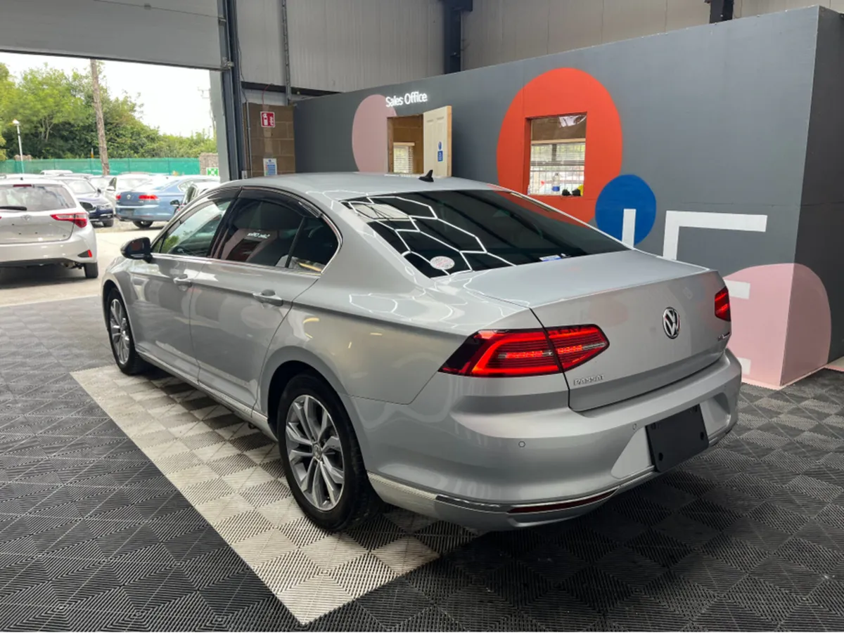 Volkswagen Passat 1.4 TSI HIGH LINE / 101k KMs / R - Image 4