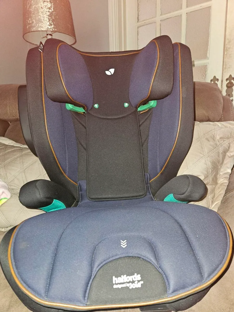 Joie Car Seat from Halfords - Image 1