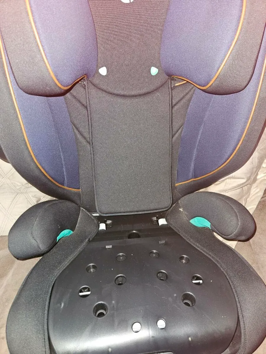 Joie Car Seat from Halfords - Image 2