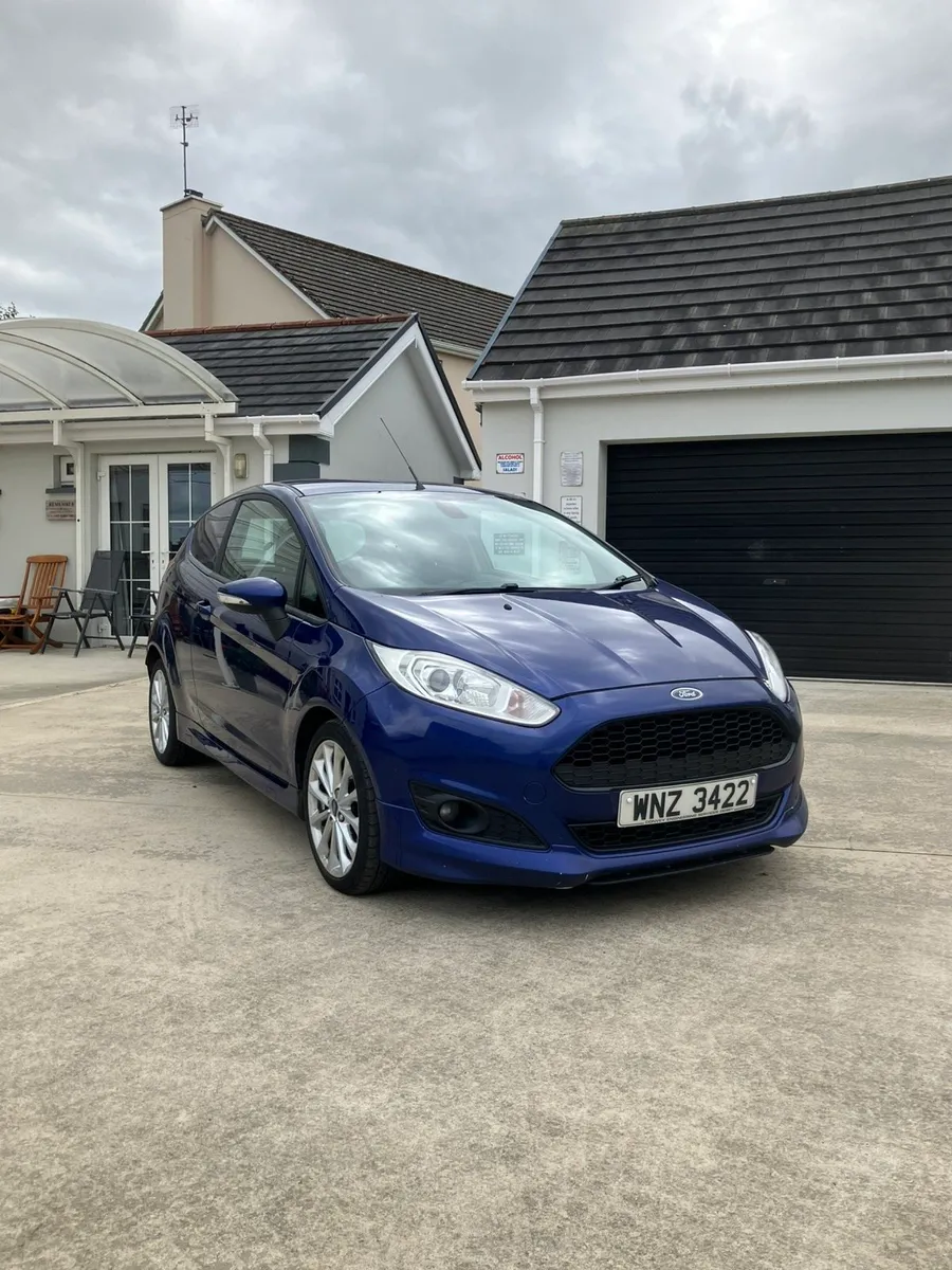 2016 Fiesta Sport Van - Image 1