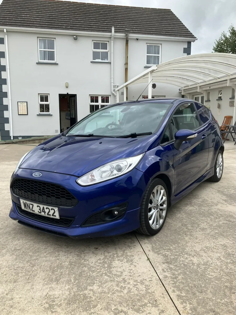 2016 Fiesta Sport Van - Image 2