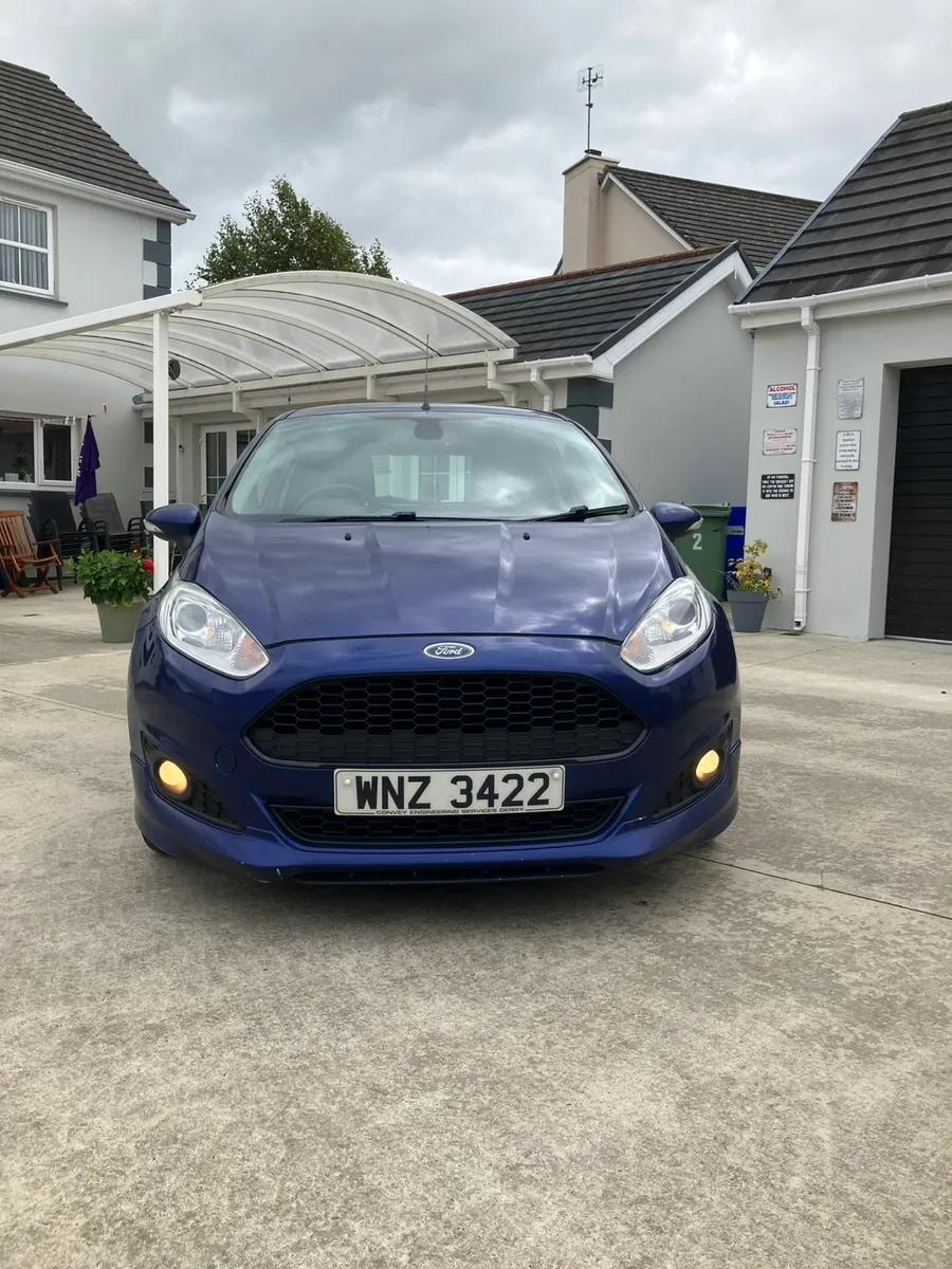2016 Fiesta Sport Van - Image 4