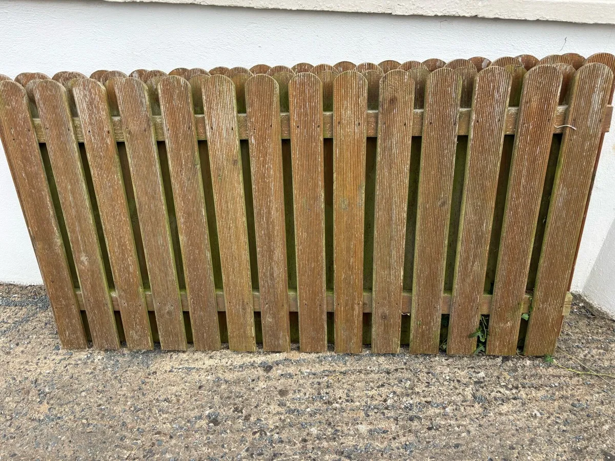 Wooden fence - Image 1