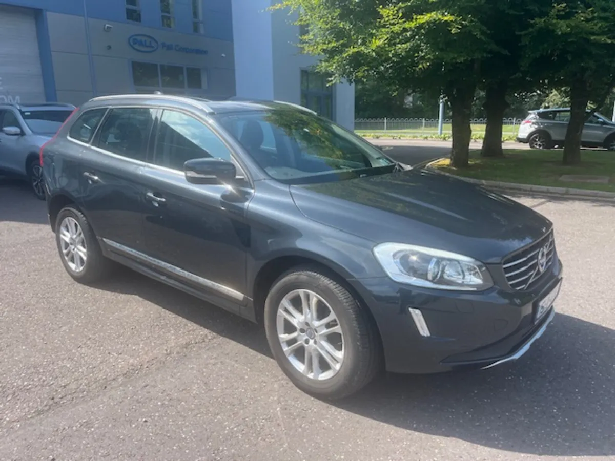 2.4D D4 SE LUXURY AWD 184 BHP AUTO - Image 1