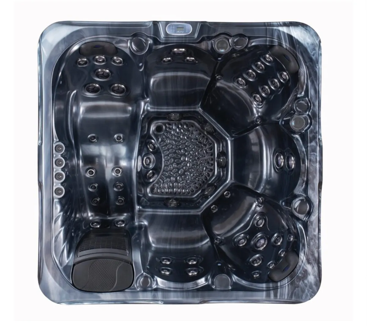Free Delivery - New Vela clearance hot tub offer - Image 1
