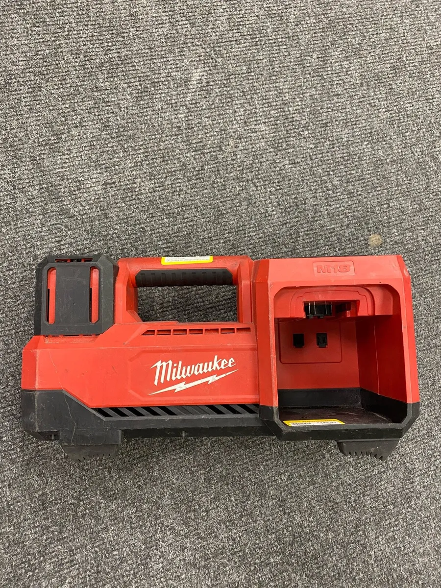 Milwaukee M18 BI Compressor Bare Unit - Image 1